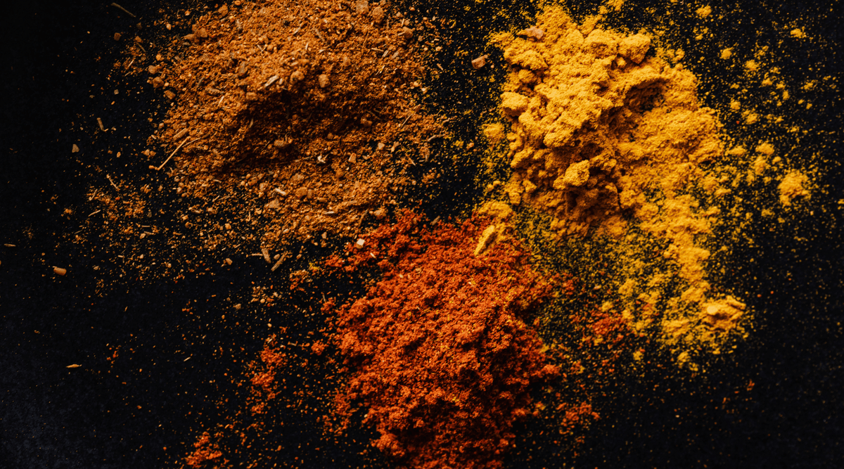 7 hierbas y especias antiinflamatorias que deberías usar a diario para cocinar