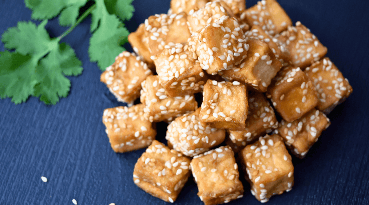 Tu guía para principiantes sobre cómo usar y cocinar tofu con ideas de recetas