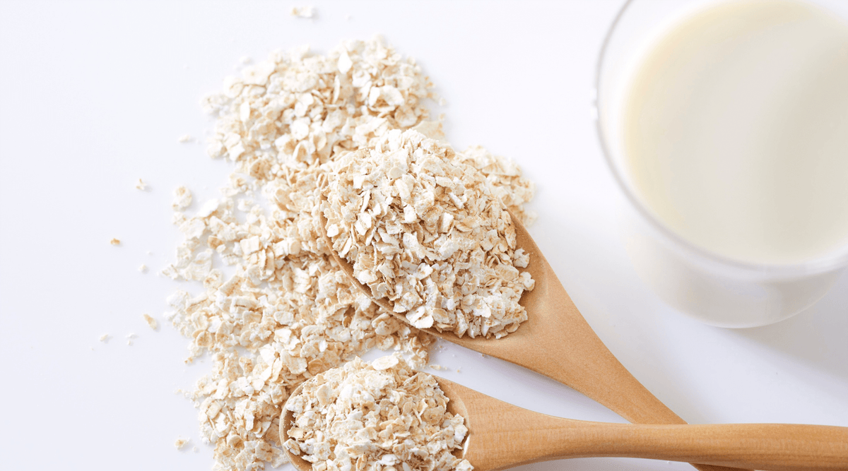 Una receta rápida y fácil para leche de avena casera