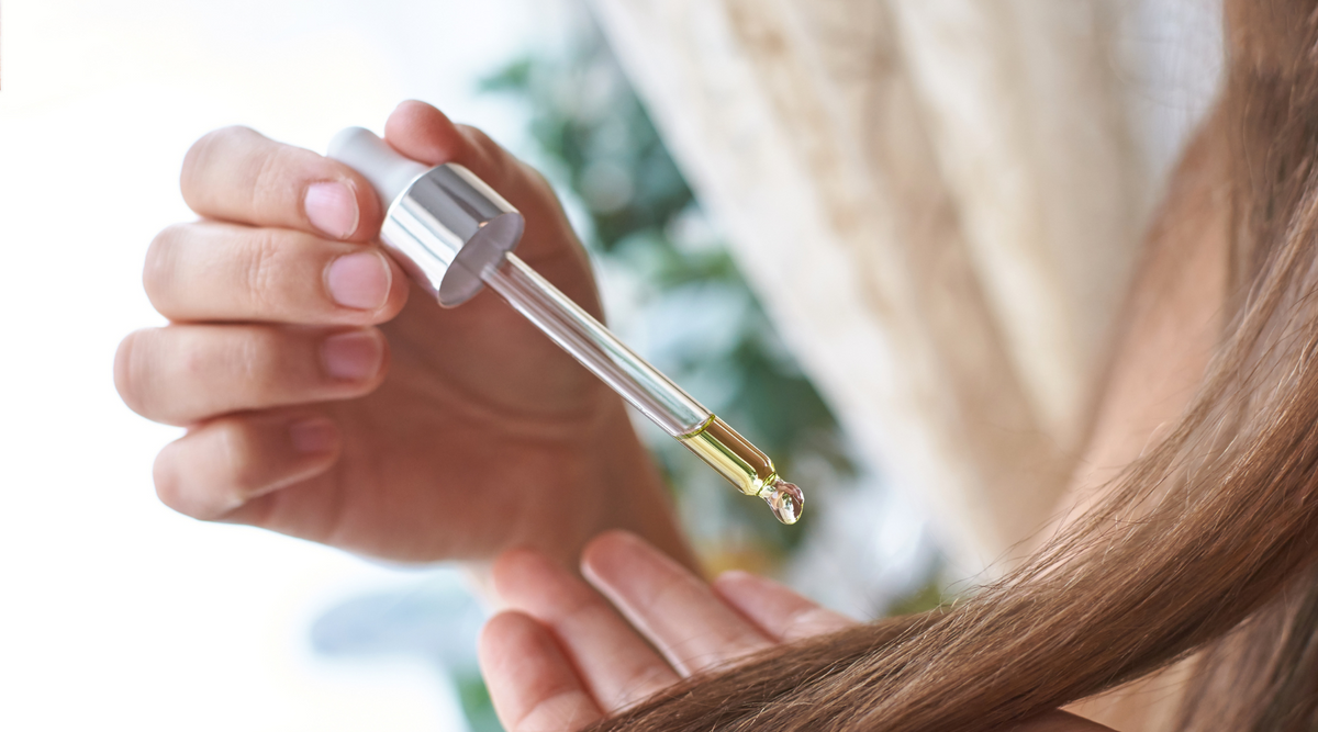 7 de los mejores aceites naturales para la piel y el cabello para brillar de forma natural