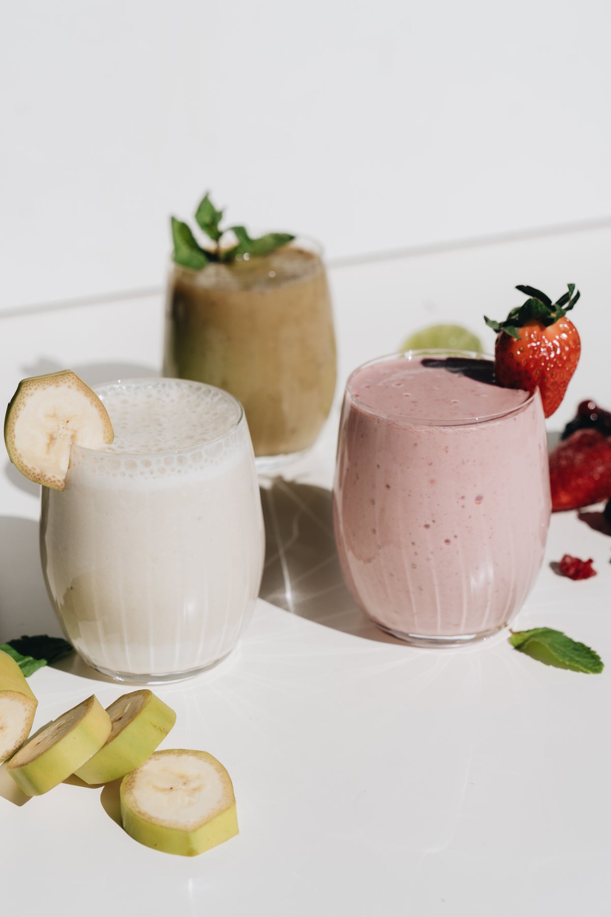 6 Easy Smoothie Recipes - Country Life Natural Foods