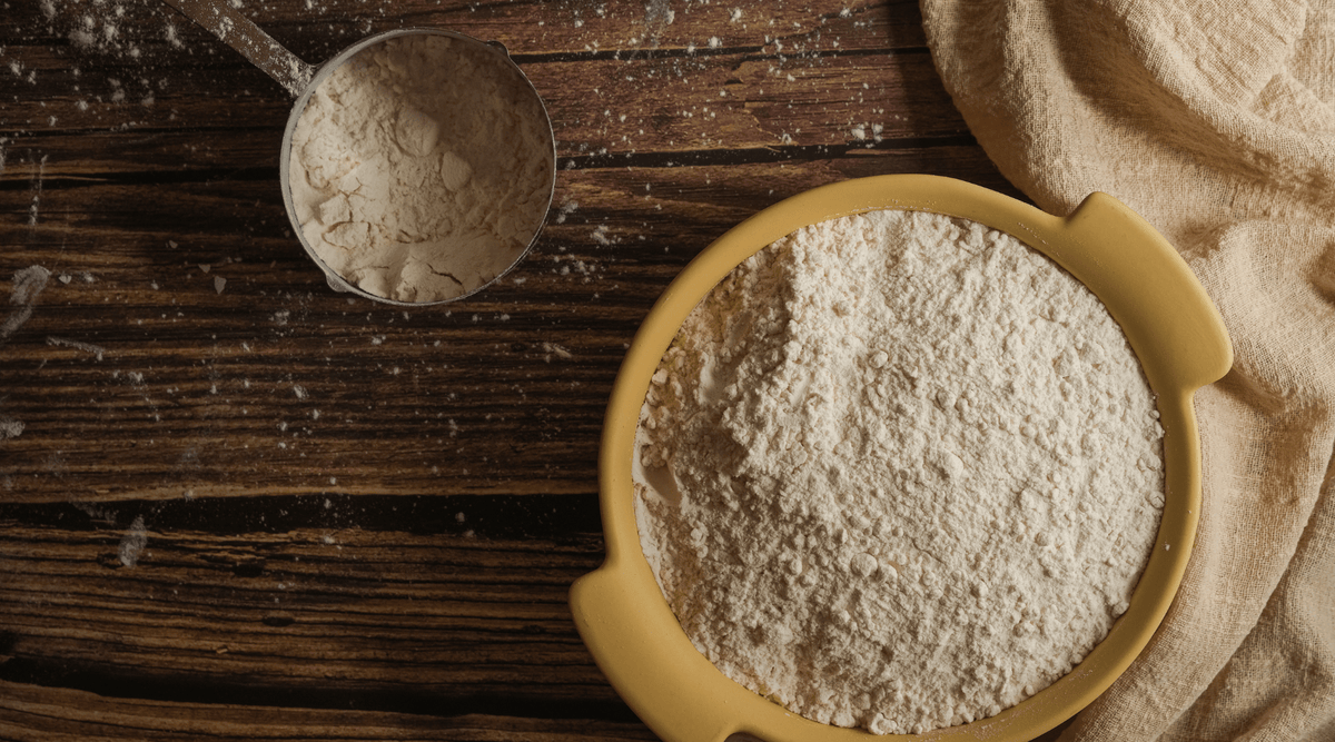 Tu guía de la harina de quinoa: Beneficios, consejos para hornear y mucho más