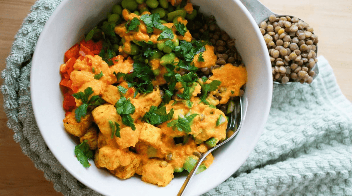 Ensalada de Tofu y Lentejas - Una Comida Nutritiva y Rica en Proteínas